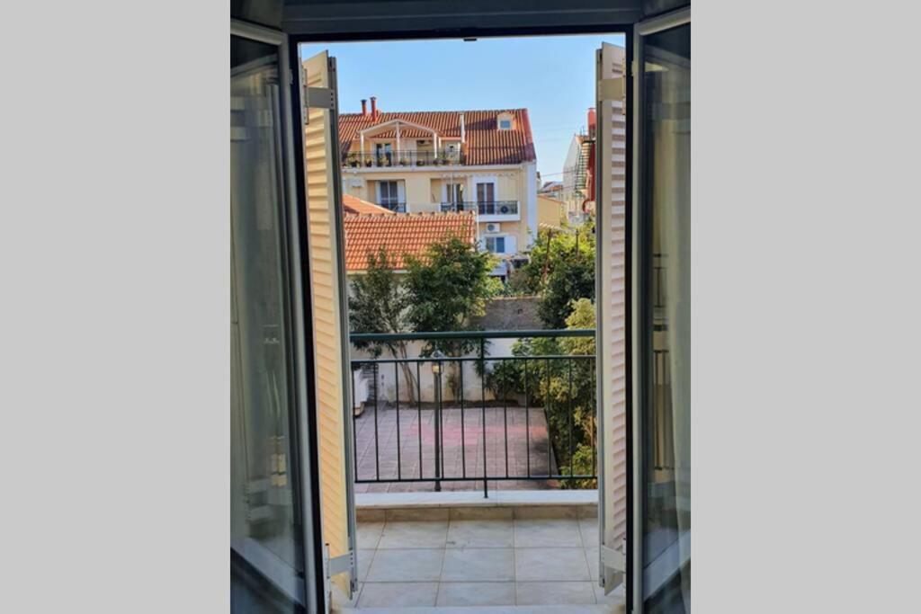 Johanna Apartment 3 Lixouri Bagian luar foto